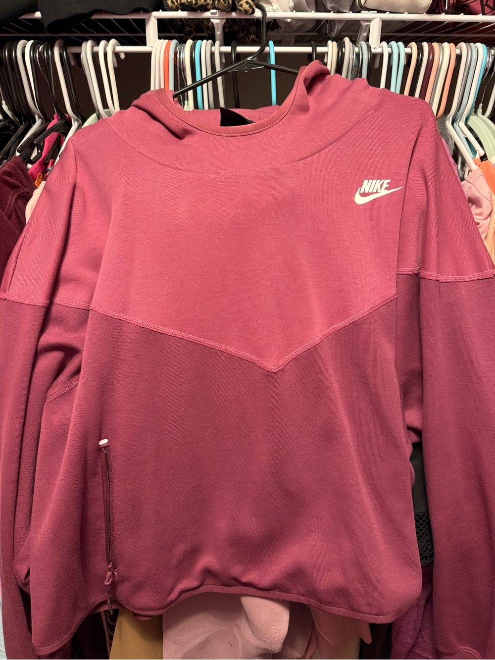 Nike Women's Two-Tone Berry Crew Neck Sweatshirt Cropped